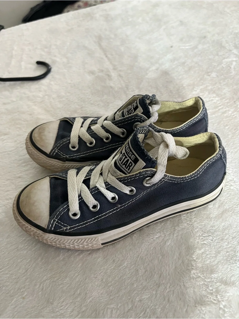 Converse Kids 11 Low Top Sneakers - Navy Blue with White Accents Good Used Cond